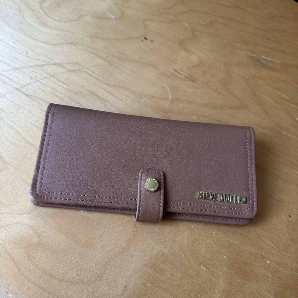Steve Madden Brown Card Holder